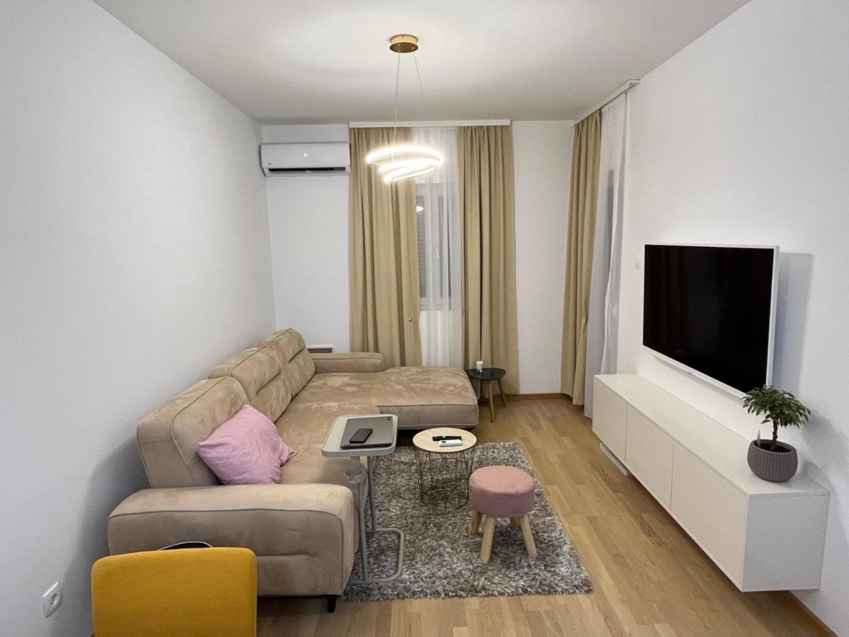 Flat Mara, Pet Friendly Podgorica Exterior foto
